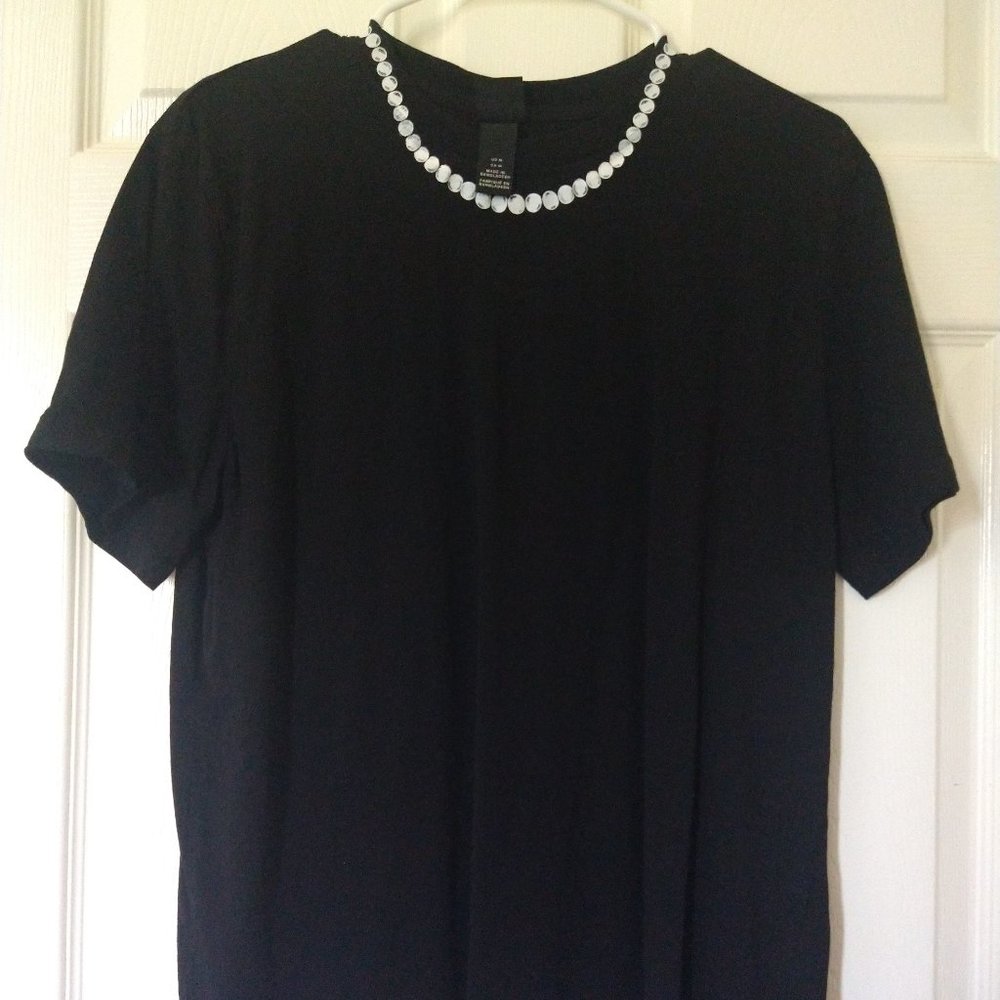 Giambattista Valli x H&M t-shirt, sizes M + L available